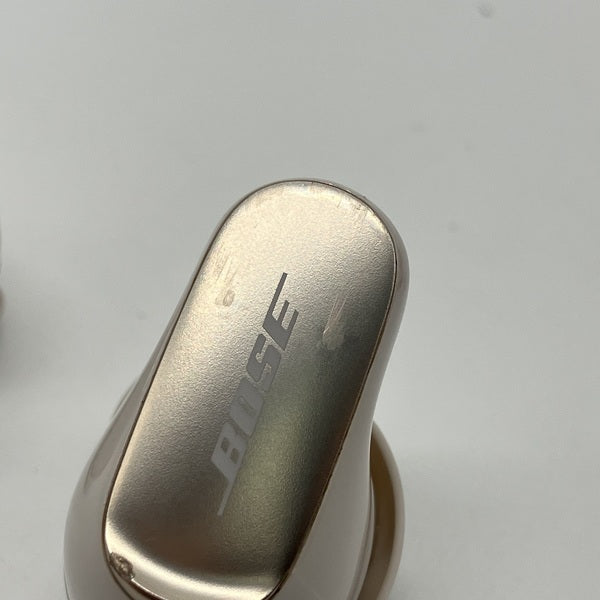 【中古】QuietComfort Ultra Earbuds White Smoke【秋葉原】