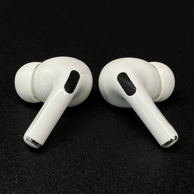 【中古】MagSafe充電ケース(USB-C)付きAirPods Pro(第2世代) MTJV3JA【秋葉原】