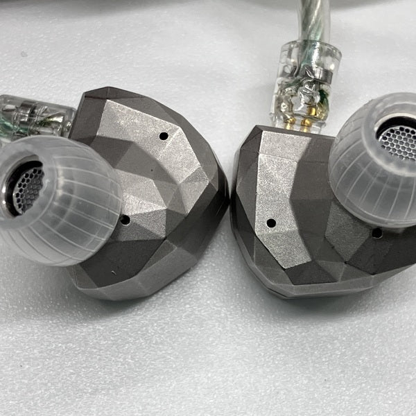 雲飴 水月雨 (MOONDROP) 【中古】Kadenz【秋葉原】 – e☆イヤホン