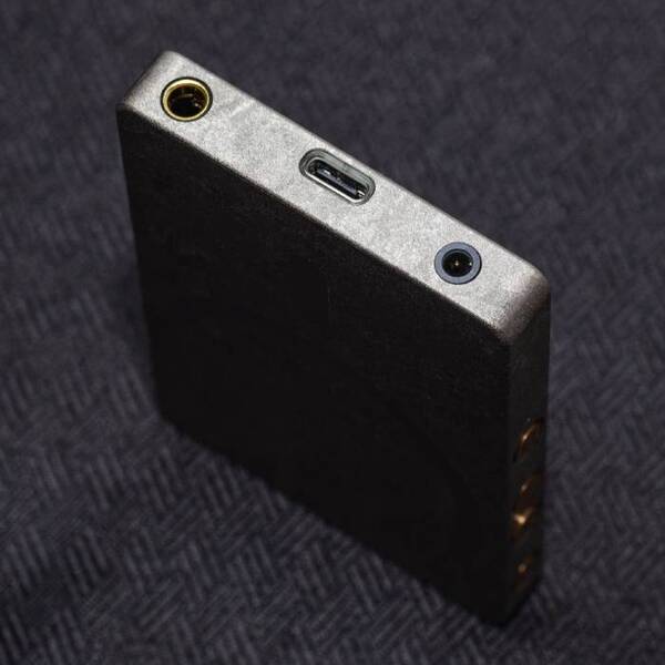 NiPO A100 – e☆イヤホン