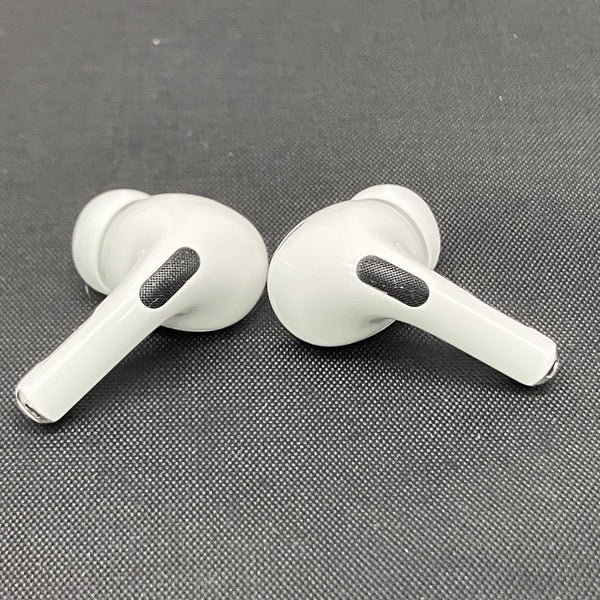 【中古】MagSafe充電ケース(USB-C)付きAirPods Pro(第2世代) MTJV3JA【秋葉原】