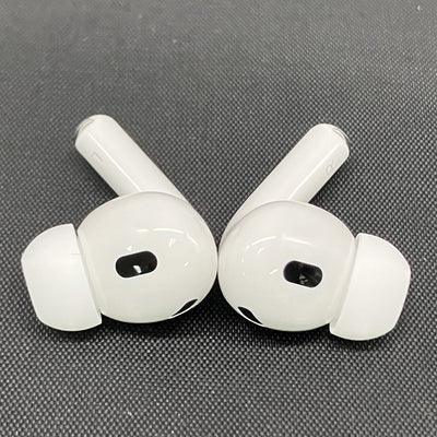 【中古】MagSafe充電ケース(USB-C)付きAirPods Pro(第2世代) MTJV3JA【秋葉原】