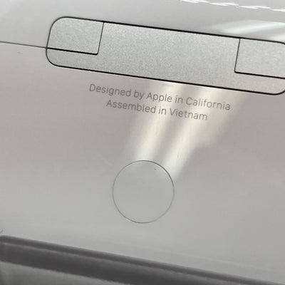 【中古】MagSafe充電ケース(USB-C)付きAirPods Pro(第2世代) MTJV3JA【秋葉原】