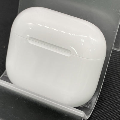 【中古】AirPods 4 MXP93J/A（アクティブノイズキャンセリング搭載）【秋葉原】
