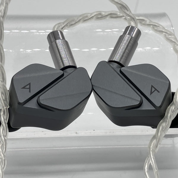 【中古】AK ZERO2 【IRV-AK-ZERO2】【日本橋】