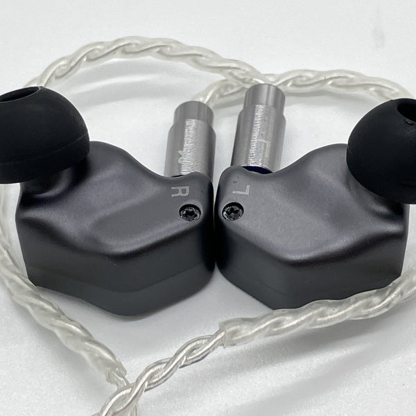 【中古】AK ZERO2 【IRV-AK-ZERO2】【日本橋】