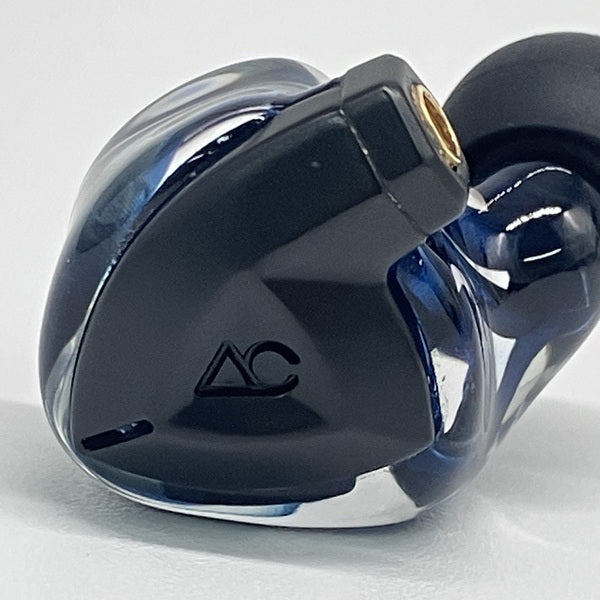 【中古】Clara 【CAM-4662】【名古屋】