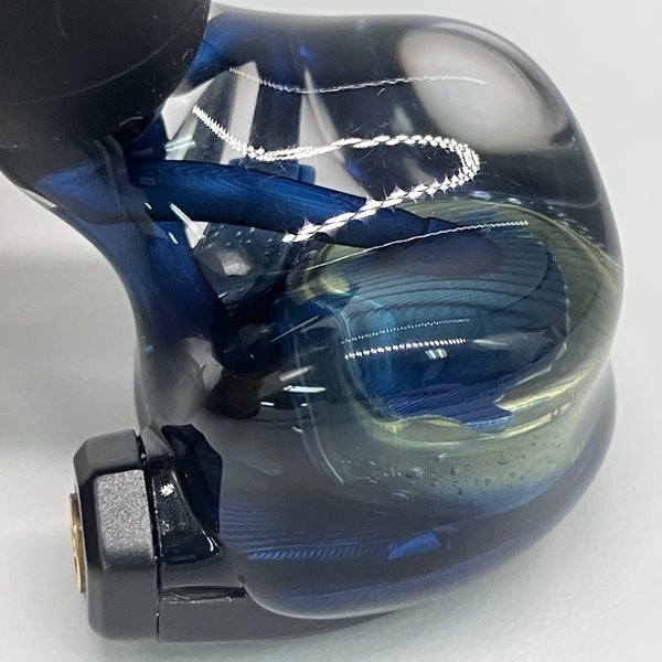 【中古】Clara 【CAM-4662】【名古屋】