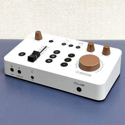 【中古】ZG01 042W　NieR:Automata Ver1.1a コラボレーションモデル【秋葉原】