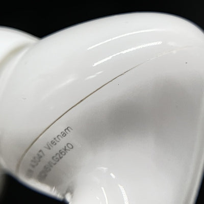 【中古】MagSafe充電ケース(USB-C)付きAirPods Pro(第2世代) MTJV3JA【日本橋】