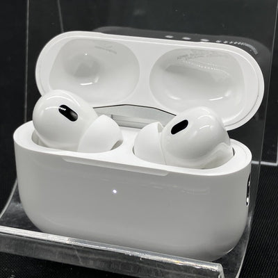 【中古】MagSafe充電ケース(USB-C)付きAirPods Pro(第2世代) MTJV3JA【日本橋】