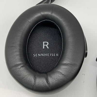 【中古】MOMENTUM 4 Wireless ブラック 【M4AEBT BLACK】【秋葉原】