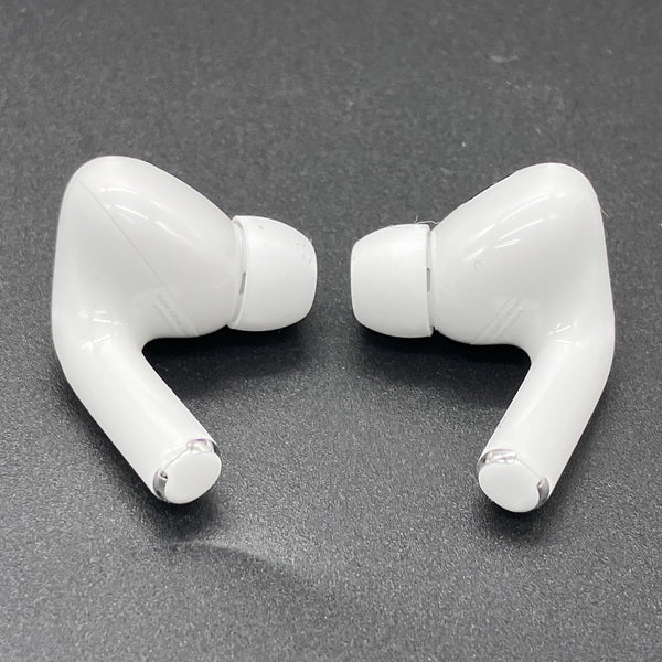 【中古】MagSafe充電ケース(USB-C)付きAirPods Pro(第2世代) MTJV3JA【秋葉原】