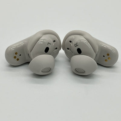 【中古】Quietcomfort Ultra Earbuds 2nd Gen White Smoke【名古屋】