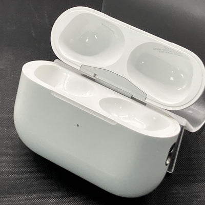 【中古】AirPods Pro (第2世代) MagSafe充電ケース(USB-C)【秋葉原】