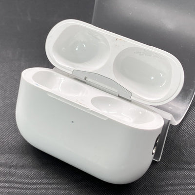 【中古】AirPods Pro (第2世代) MagSafe充電ケース(USB-C)【秋葉原】