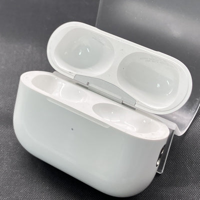 【中古】AirPods Pro (第2世代) 充電ケース (Lightning)【秋葉原】