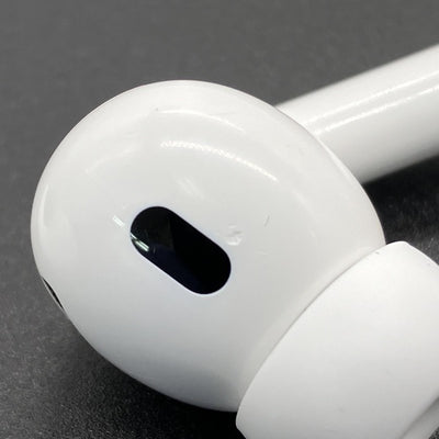 【中古】MagSafe充電ケース(USB-C)付きAirPods Pro(第2世代) MTJV3JA【秋葉原】