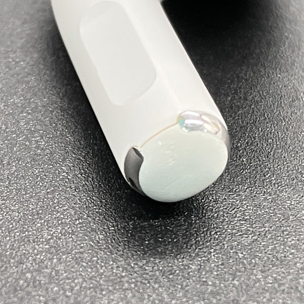 【中古】MagSafe充電ケース(USB-C)付きAirPods Pro(第2世代) MTJV3JA【秋葉原】