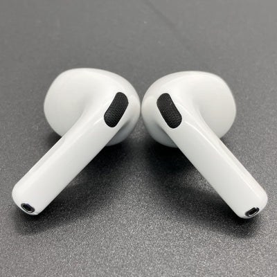 【中古】AirPods 4 MXP93J/A（アクティブノイズキャンセリング搭載）【秋葉原】
