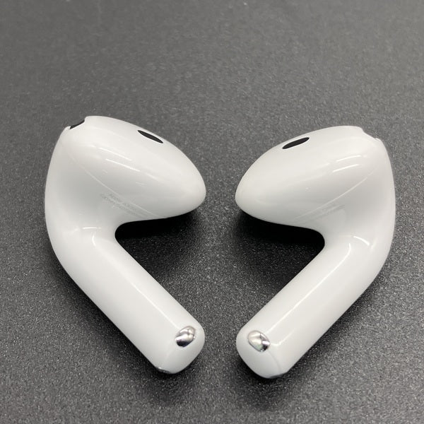 【中古】AirPods 4 MXP93J/A（アクティブノイズキャンセリング搭載）【秋葉原】