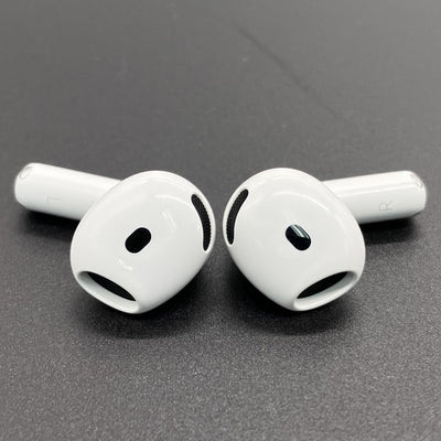 【中古】AirPods 4 MXP93J/A（アクティブノイズキャンセリング搭載）【秋葉原】