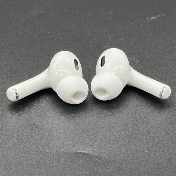 【中古】MagSafe充電ケース(USB-C)付きAirPods Pro(第2世代) MTJV3JA【秋葉原】