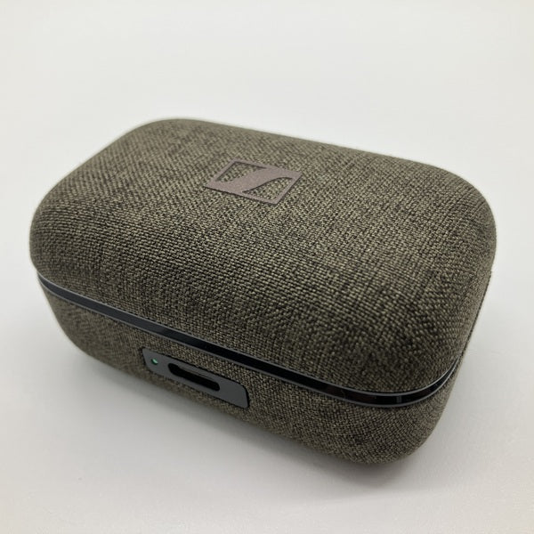 【中古】MOMENTUM True Wireless 4 ブラックコッパ―（Amazon限定カラー）【秋葉原】