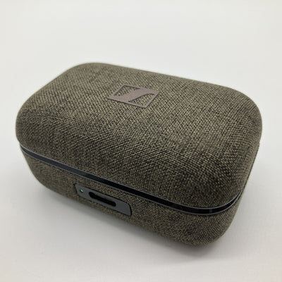 【中古】MOMENTUM True Wireless 4 ブラックコッパ―（Amazon限定カラー）【秋葉原】