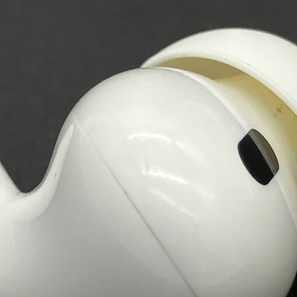 【中古】AirPods Pro (第2世代) MQD83J/A【秋葉原】