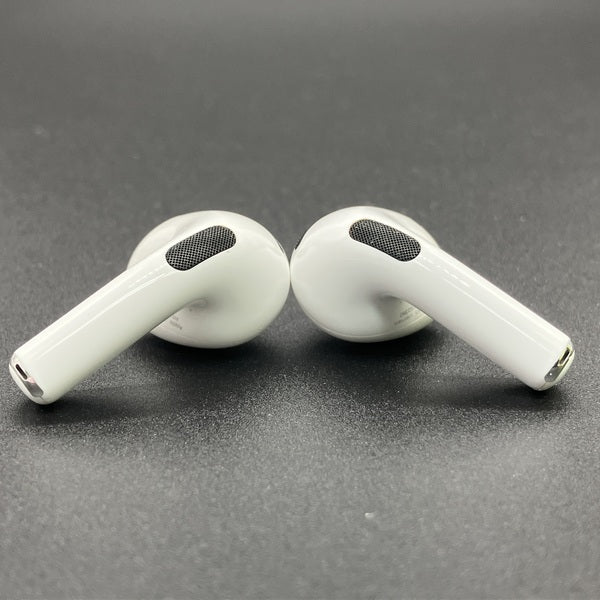 【中古】Airpods MPNY3J/A 3rd Generation  Lightning充電ケース付【秋葉原】