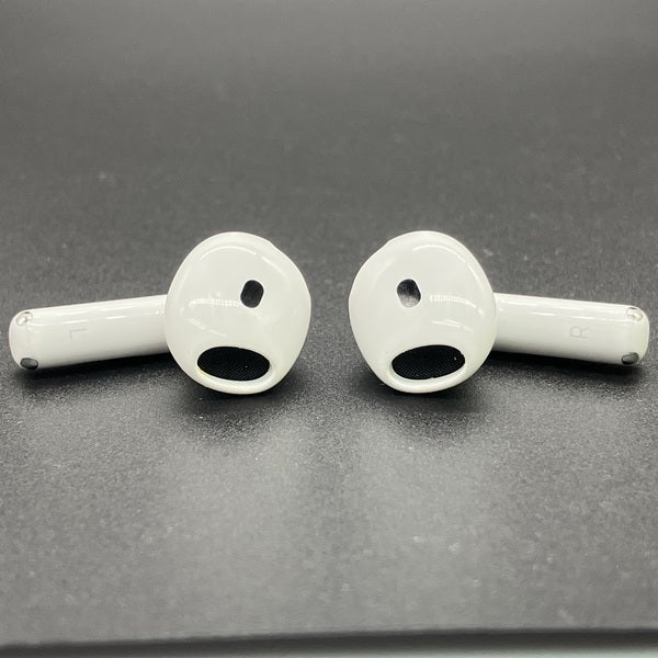 【中古】AirPods 4 MXP93J/A（アクティブノイズキャンセリング搭載）【秋葉原】