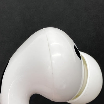 【中古】MagSafe充電ケース(USB-C)付きAirPods Pro(第2世代) MTJV3JA【秋葉原】
