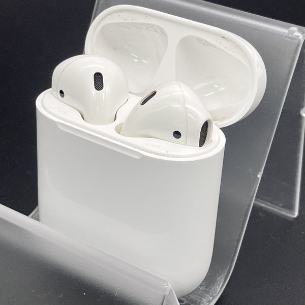 【中古】AirPods with Charging Case MV7N2J/A【日本橋】