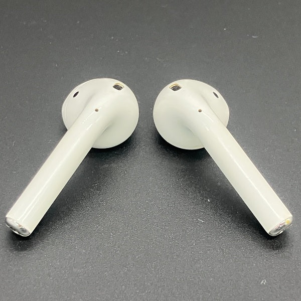 【中古】AirPods with Charging Case MV7N2J/A【日本橋】