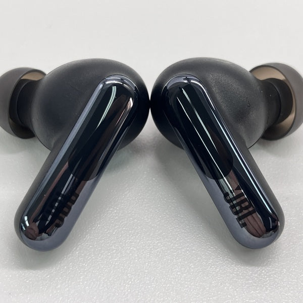 【中古】LIVE BEAM 3 ブラック【JBLLIVEBEAM3BLK】【秋葉原】