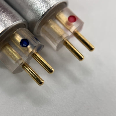 【中古】AZLA Silver Plated Cable IEM 2pin-3.5mm 【AZL-SLV-CABLE-2PIN-3.5】【日本橋】