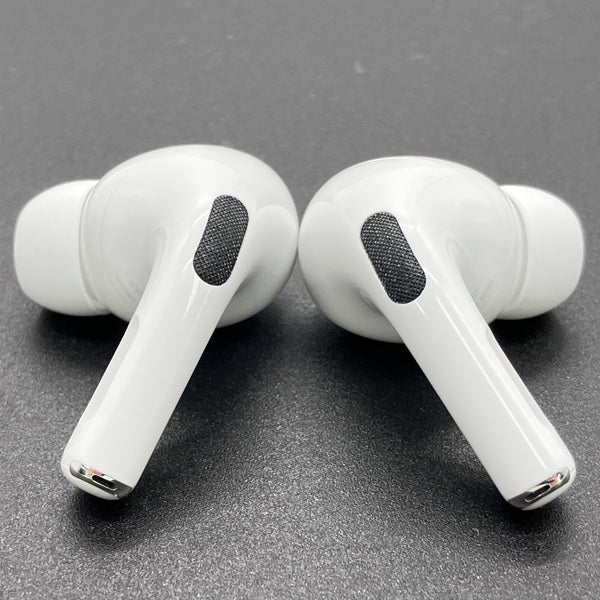【中古】MagSafe充電ケース(USB-C)付きAirPods Pro(第2世代) MTJV3JA【秋葉原】