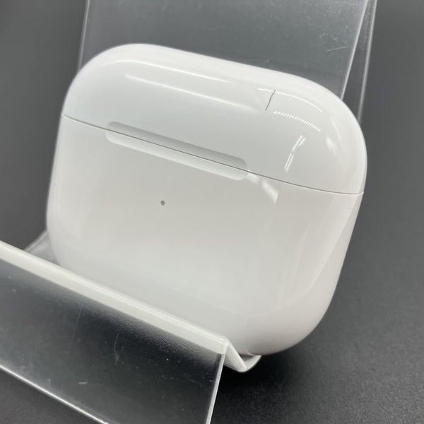 Apple Air Pods MME73J/A【中古品】52250419G02S AirPods（第3世代） MME73J/A [リモコン・マイク対応