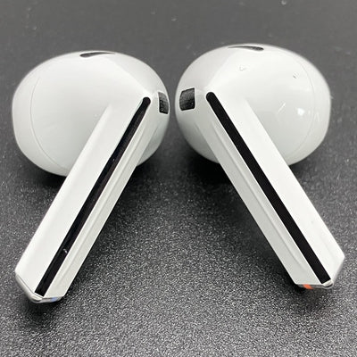 【中古】Galaxy Buds3 ホワイト 【SM-R530NZWAXJP】【日本橋】