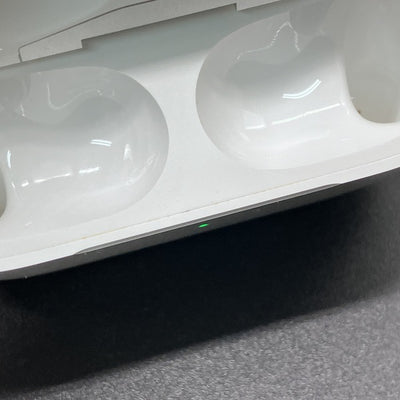 【中古】MagSafe充電ケース(USB-C)付きAirPods Pro(第2世代) MTJV3JA【仙台】