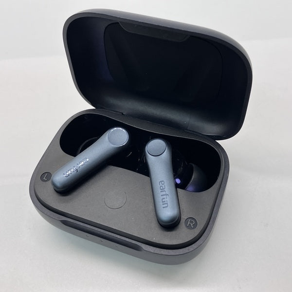 【中古】Air Pro 4 - Black【仙台】