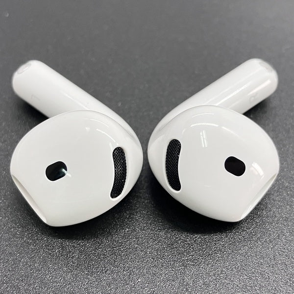 Apple 【中古】AirPods 4 MXP93J/A（アクティブノイズキャンセ