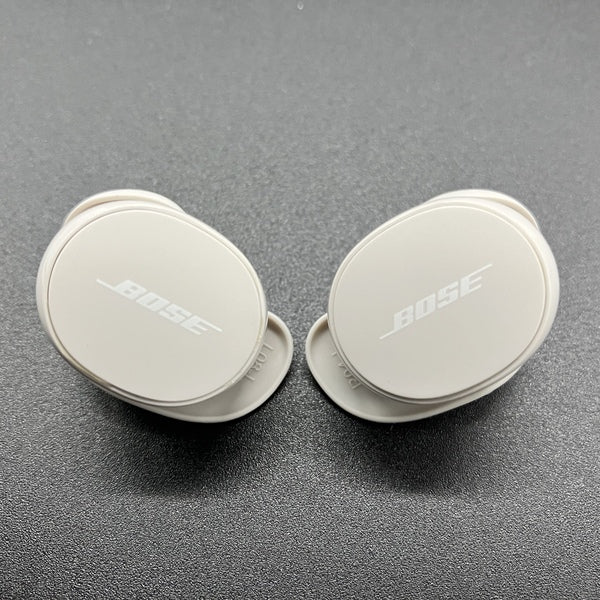 【中古】QuietComfort Earbuds White Smoke【秋葉原】