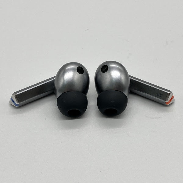 【中古】Galaxy Buds3 Pro シルバー 【SM-R630NZAAXJP】【秋葉原】