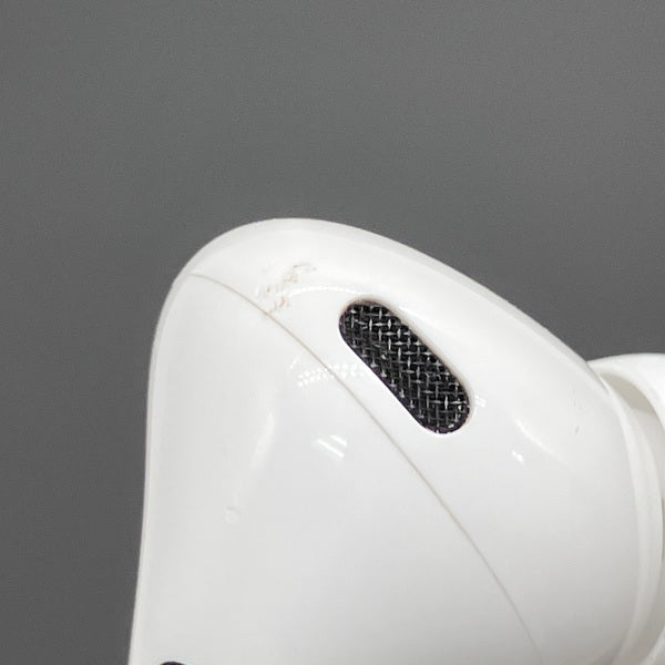 【中古】MagSafe充電ケース(USB-C)付きAirPods Pro(第2世代) MTJV3JA【秋葉原】