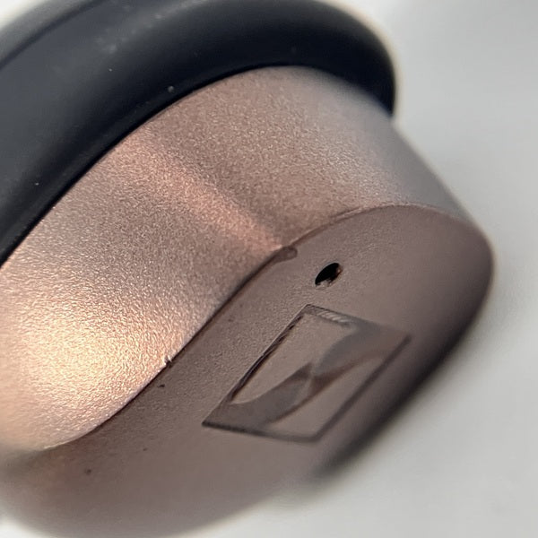 【中古】MOMENTUM True Wireless 4 ブラックコッパ―（Amazon限定カラー）【秋葉原】