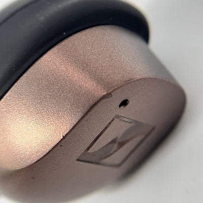 【中古】MOMENTUM True Wireless 4 ブラックコッパ―（Amazon限定カラー）【秋葉原】