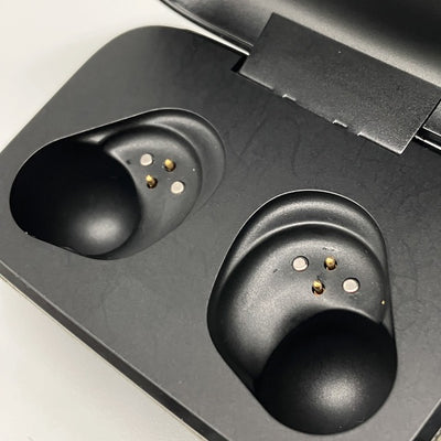 【中古】MOMENTUM True Wireless 4 ブラックコッパ―（Amazon限定カラー）【秋葉原】