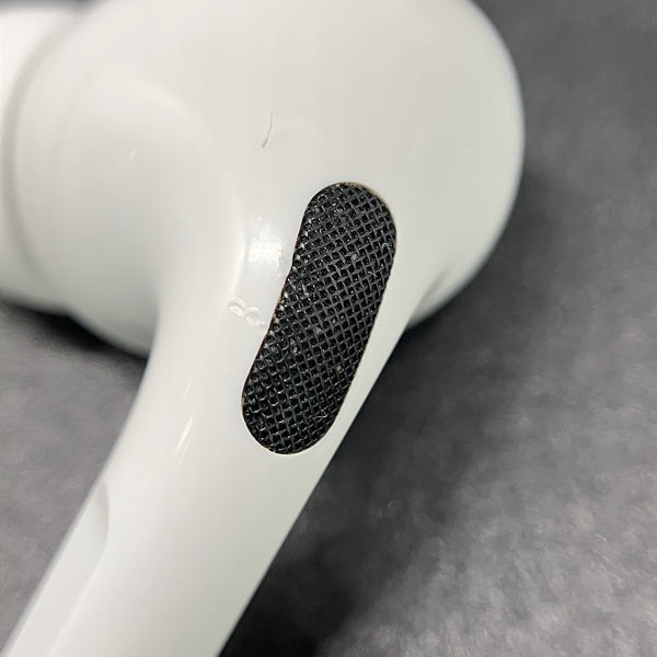 【中古】MagSafe充電ケース(USB-C)付きAirPods Pro(第2世代) MTJV3JA【秋葉原】